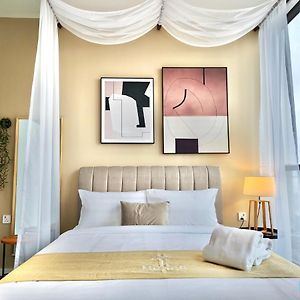 Suite premium raja